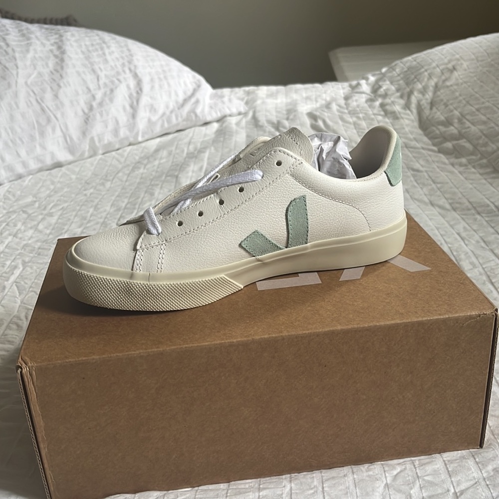 Veja Campo Leather extra white - matcha -  size EU 38 women's US 7